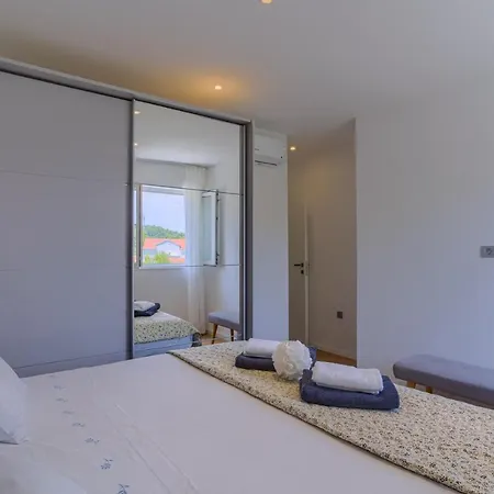 Luxury Nest Maretta & Oliva アパート