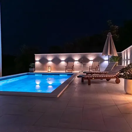 Luxury Nest Maretta & Oliva *