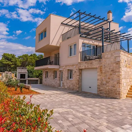 Apartment Luxury Nest Maretta & Oliva
